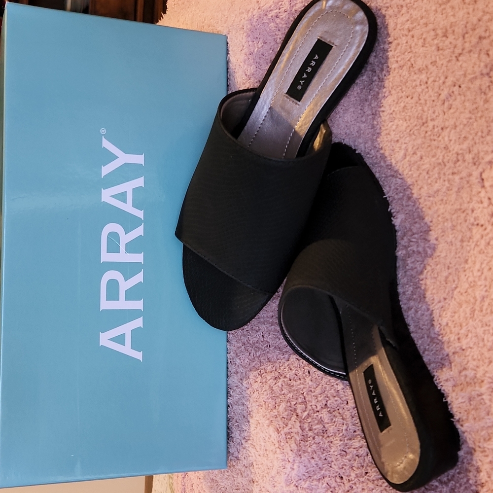 Black Array Slides - image 5